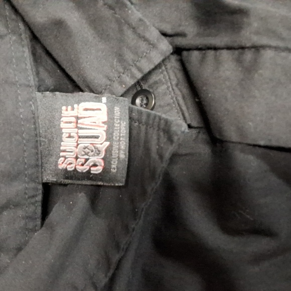 Suicde Squad Black Graphic Casual Button Down Shirt - Picture 3 of 11